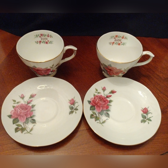 Royal Winchester England Rose Pattern Teacup and Saucer sets - Picture 3 of 4